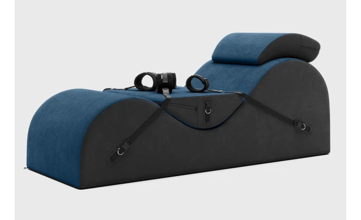 Esse Bondage Chaise
